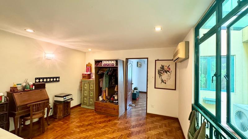 Terrace for Sale, Frankel Estate Terraced House For Sale, $4,500,000, 4 Bed 4 Bath 2,349 sqft $2,903.00 psf, SGD 4,500,000 | Freehold