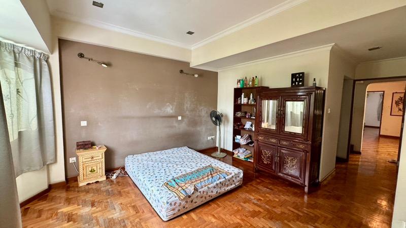 Terrace for Sale, Frankel Estate Terraced House For Sale, $4,500,000, 4 Bed 4 Bath 2,349 sqft $2,903.00 psf, SGD 4,500,000 | Freehold