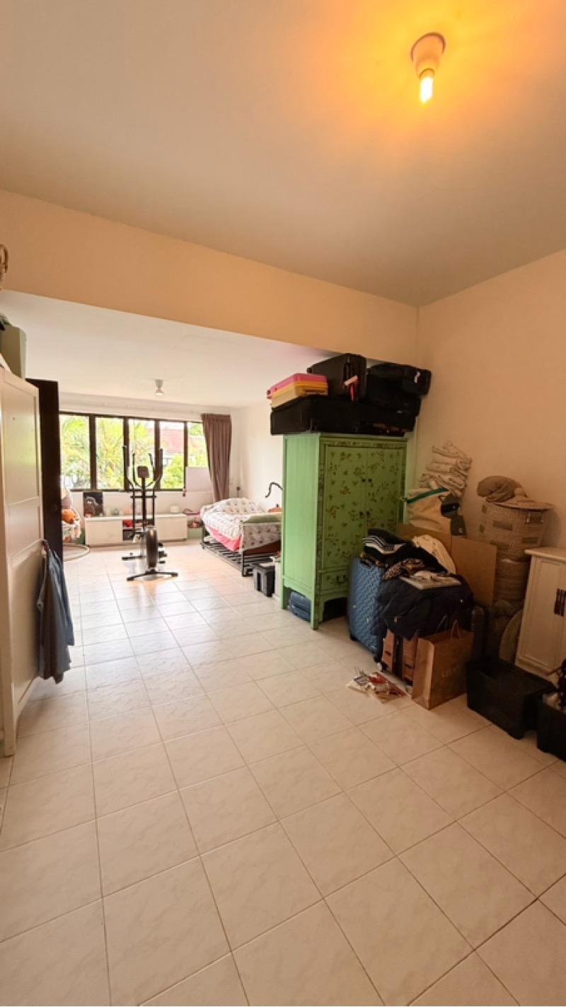 Semi-Detached for Sale, GREENLEAF VIEW Semi-Detached House For Sale, $11,500,000, 6 Bed 3 Bath 4,250 sqft $2,592.00 psf, SGD 11,500,000 | Freehold