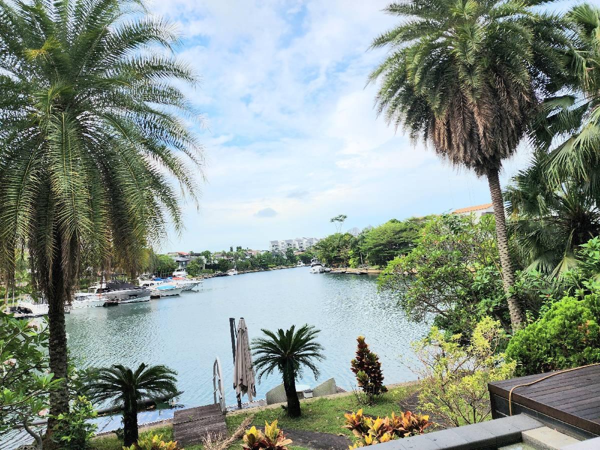 Bungalow for Sale, Luxurious Bungalow In Coral Island Bungalow House For Sale, $15,000,000, 4 Bed 5 Bath 8,247 sqft $2,, SGD 15,000,000 | 99-year Leasehold