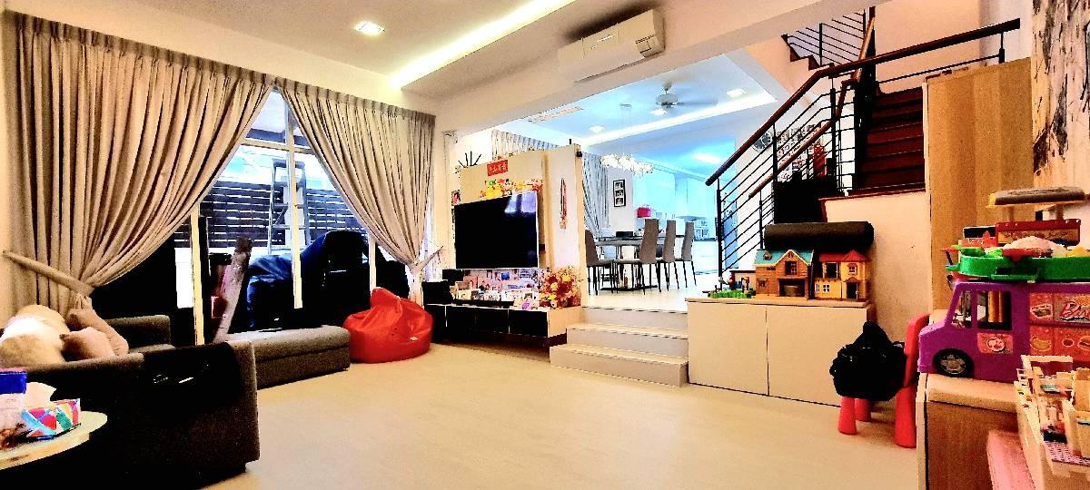 Terrace for Sale, 5 Park Villas Terrace Terraced House For Sale, $3,380,000, 4 Bed 5 Bath 4,000 sqft $1,053.00 psf, SGD 3,380,000 | 99-year Leasehold