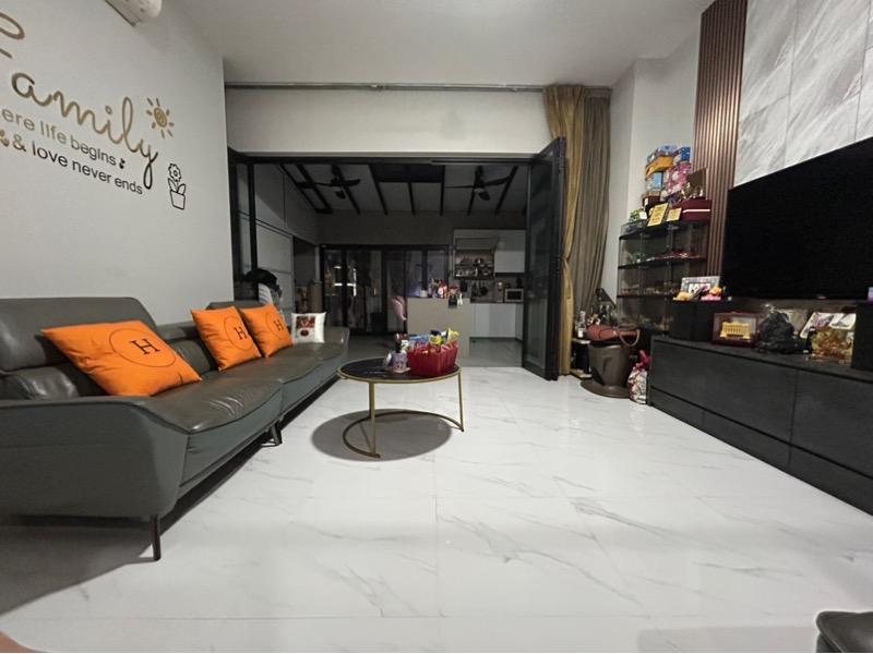 Terrace for Sale, Westville Terraced House For Sale, $2,500,000, 7 Bed 5 Bath 1,653 sqft $1,512.00 psf, SGD 2,500,000 | 99-year Leasehold
