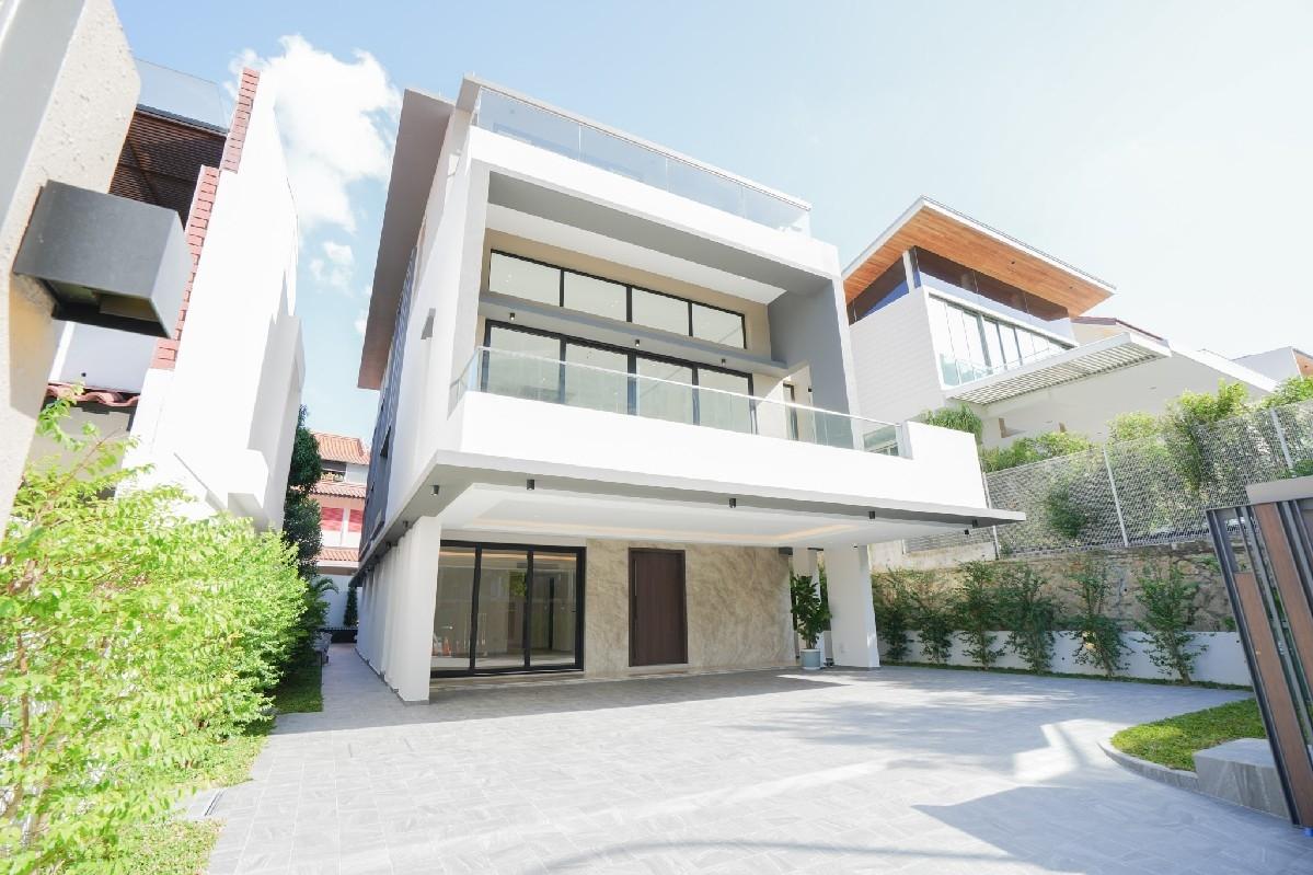 Prop-GPT: Detached: D16  Bedok Rise
