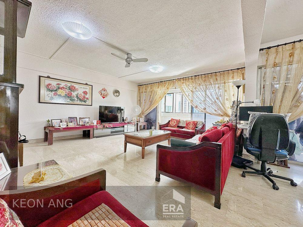 HDB - 3 room for Sale, Jalan Rajah 104 Jalan Rajah, SGD 1,000,000 | Leasehold