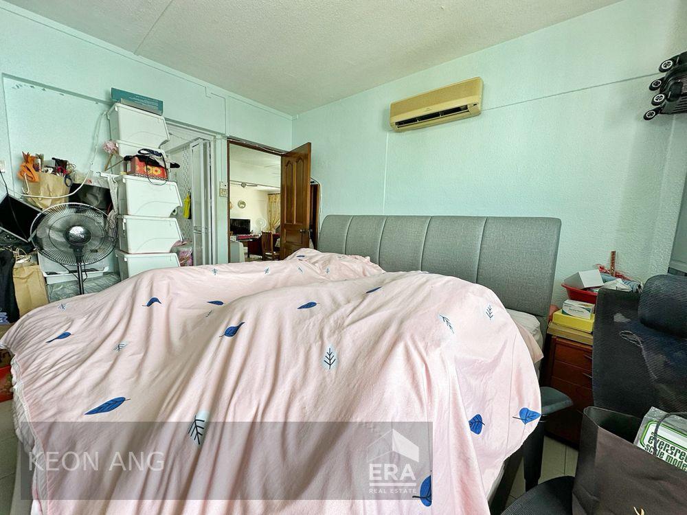 HDB - 3 room for Sale, Jalan Rajah 104 Jalan Rajah, SGD 1,000,000 | Leasehold