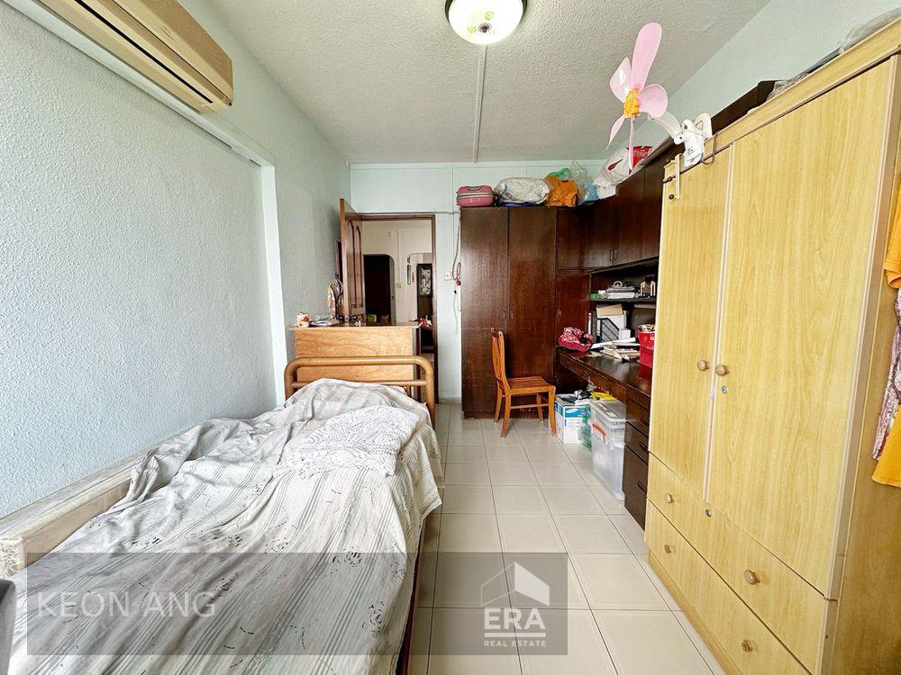 HDB - 3 room for Sale, Jalan Rajah 104 Jalan Rajah, SGD 1,000,000 | Leasehold