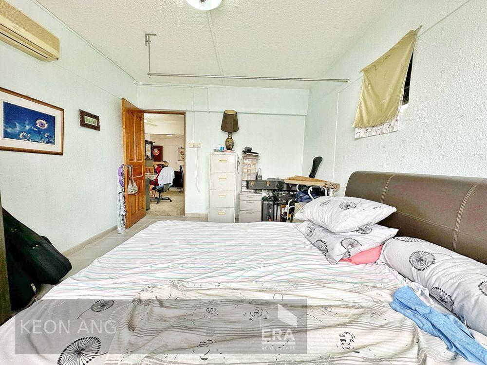 HDB - 3 room for Sale, Jalan Rajah 104 Jalan Rajah, SGD 1,000,000 | Leasehold