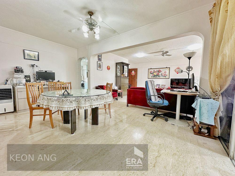 HDB - 3 room for Sale, Jalan Rajah 104 Jalan Rajah, SGD 1,000,000 | Leasehold