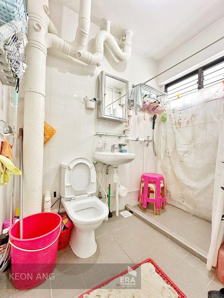 HDB - 3 room for Sale, Jalan Rajah 104 Jalan Rajah, SGD 1,000,000 | Leasehold
