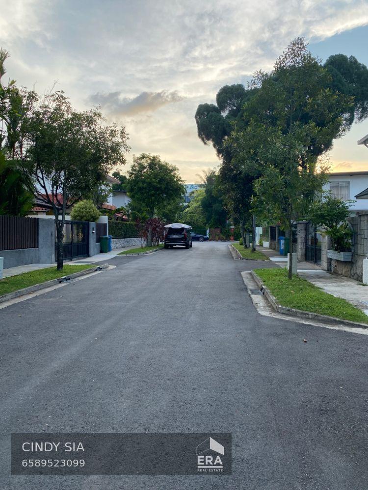 Prop-GPT: Detached: D21  Sunset Way For Sale