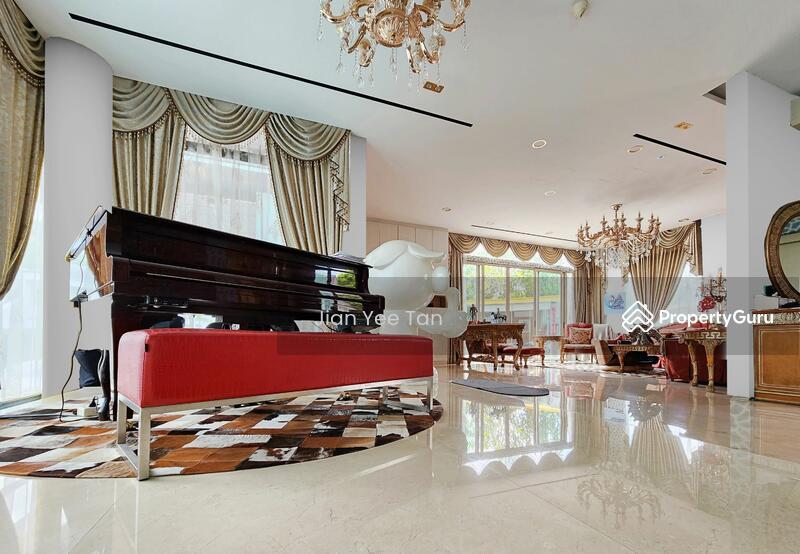 Prop-GPT: Detached: D10  Modern Corner Detached