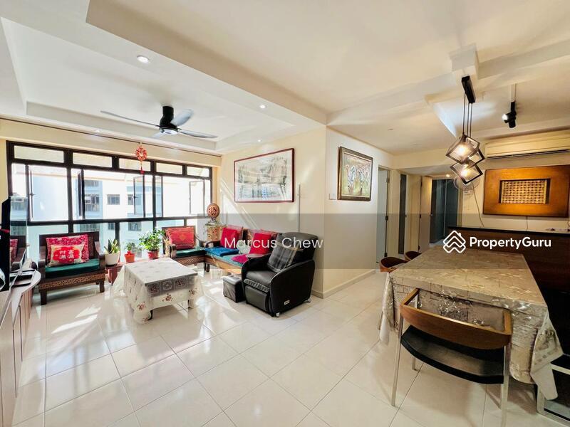 Prop-GPT: HDB Flat: D19  309B Anchorvale Road