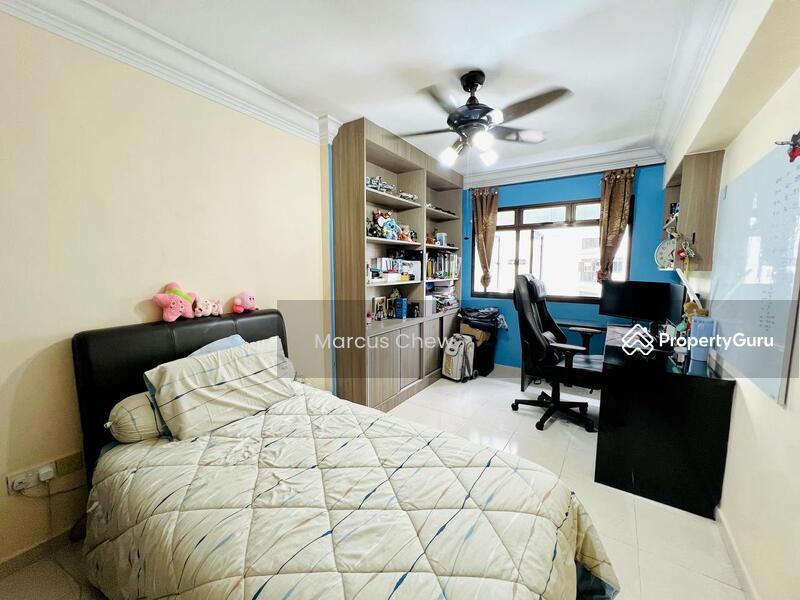 HDB Flat for Sale, 309B Anchorvale Road, SGD 680,000 | 99-year lease