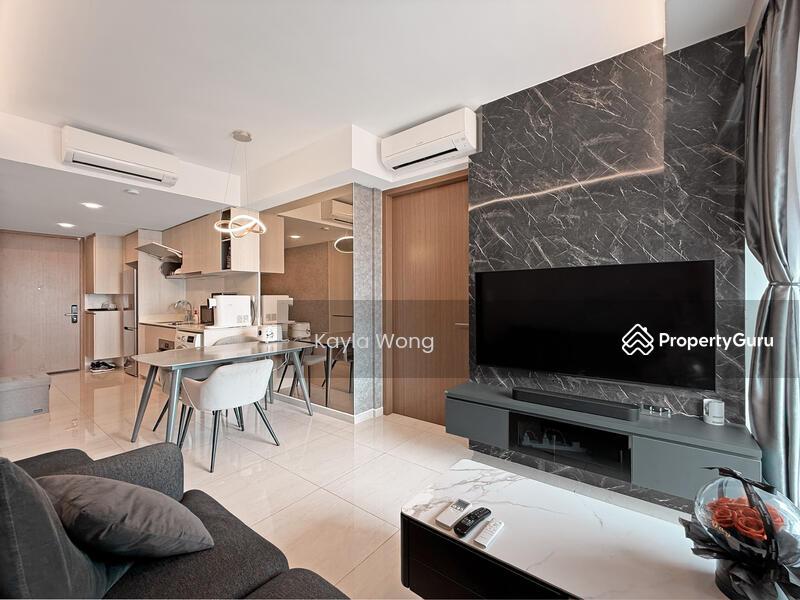 Prop-GPT: Condominium: D05  Whistler Grand