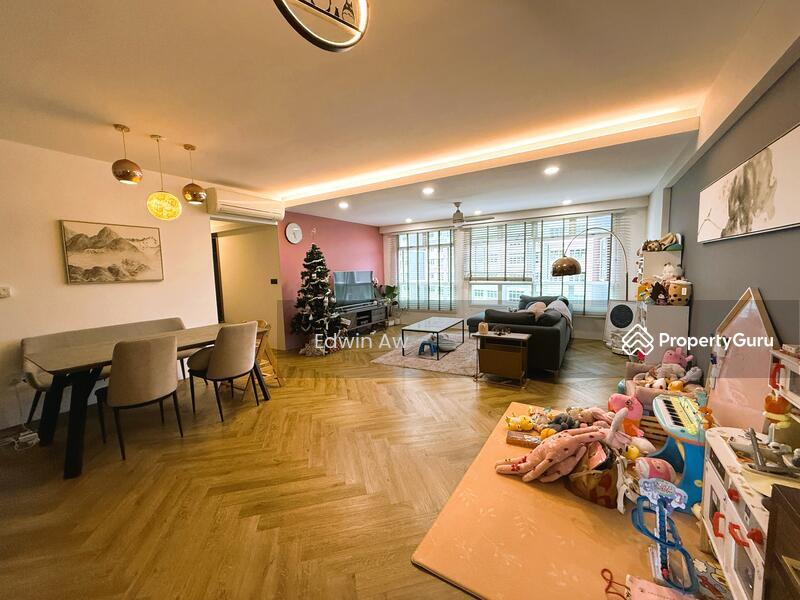 Prop-GPT: HDB Flat: D23 Bukit Batok 451B Bukit Batok West Avenue 6