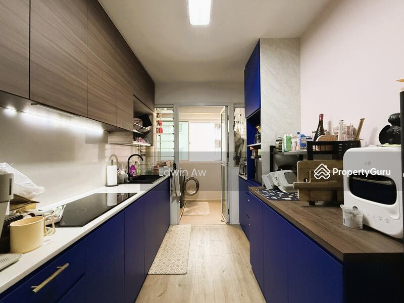 HDB Flat for Sale, 451B Bukit Batok West Avenue 6, SGD 848,000 | 99-year lease