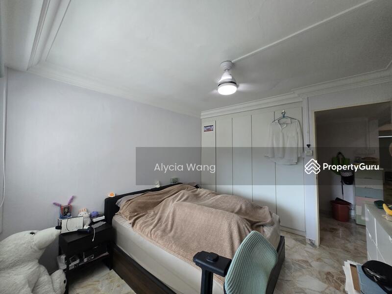 HDB Flat for Sale, 628 Hougang Avenue 8, SGD 978,000 | 99-year lease