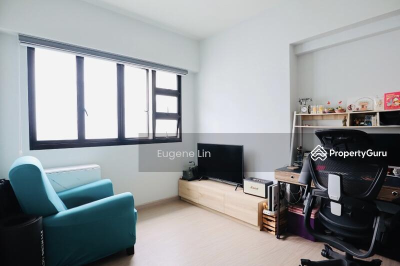 HDB Flat for Sale, 418B Fernvale Link, SGD 750,000 | 99-year lease