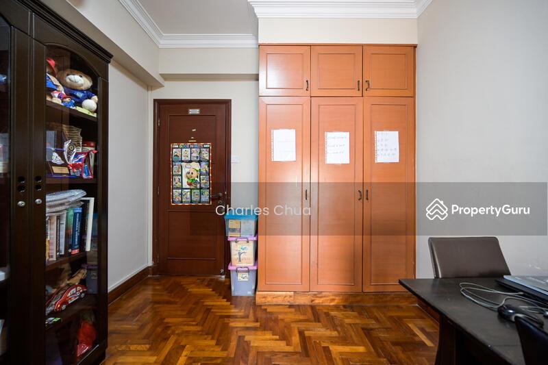 Terrace for Sale: D19, 550139