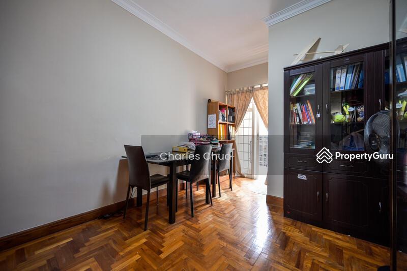 Terrace for Sale: D19, 550139