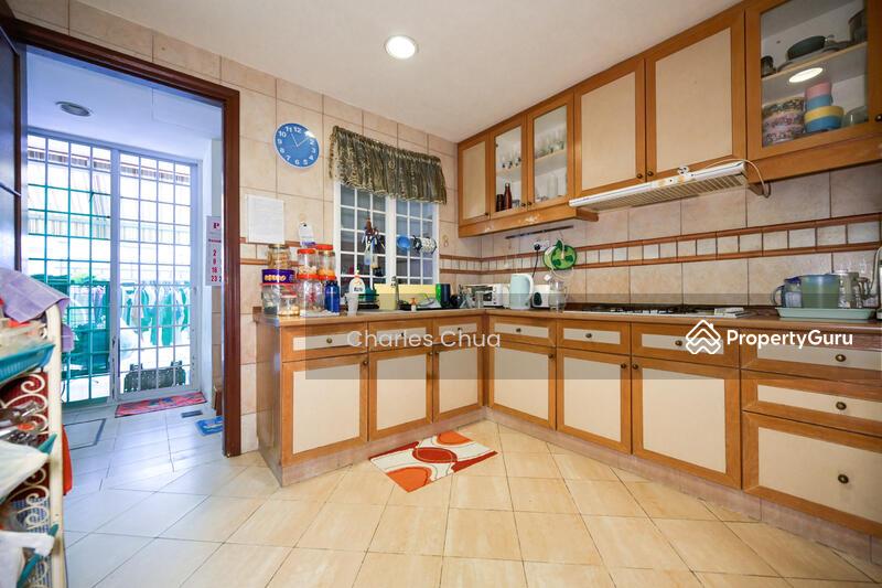 Terrace for Sale: D19, 550139