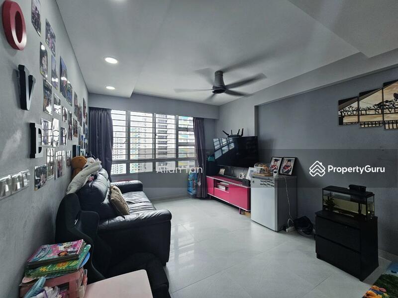 HDB Flat for Sale, 451A Sengkang West Way, SGD 768,000 | 99-year lease