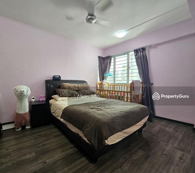 HDB Flat for Sale, 451A Sengkang West Way, SGD 768,000 | 99-year lease
