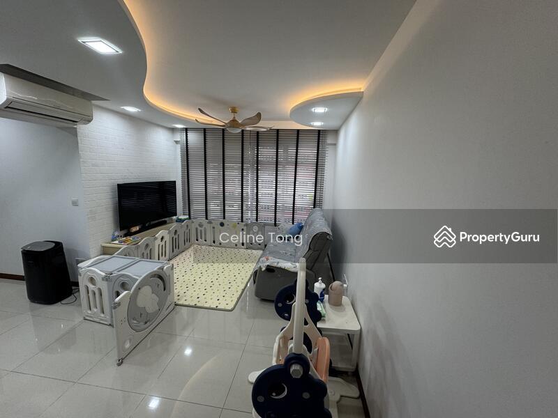Prop-GPT: HDB Flat: D23 Bukit Batok 441B Bukit Batok West Avenue 8