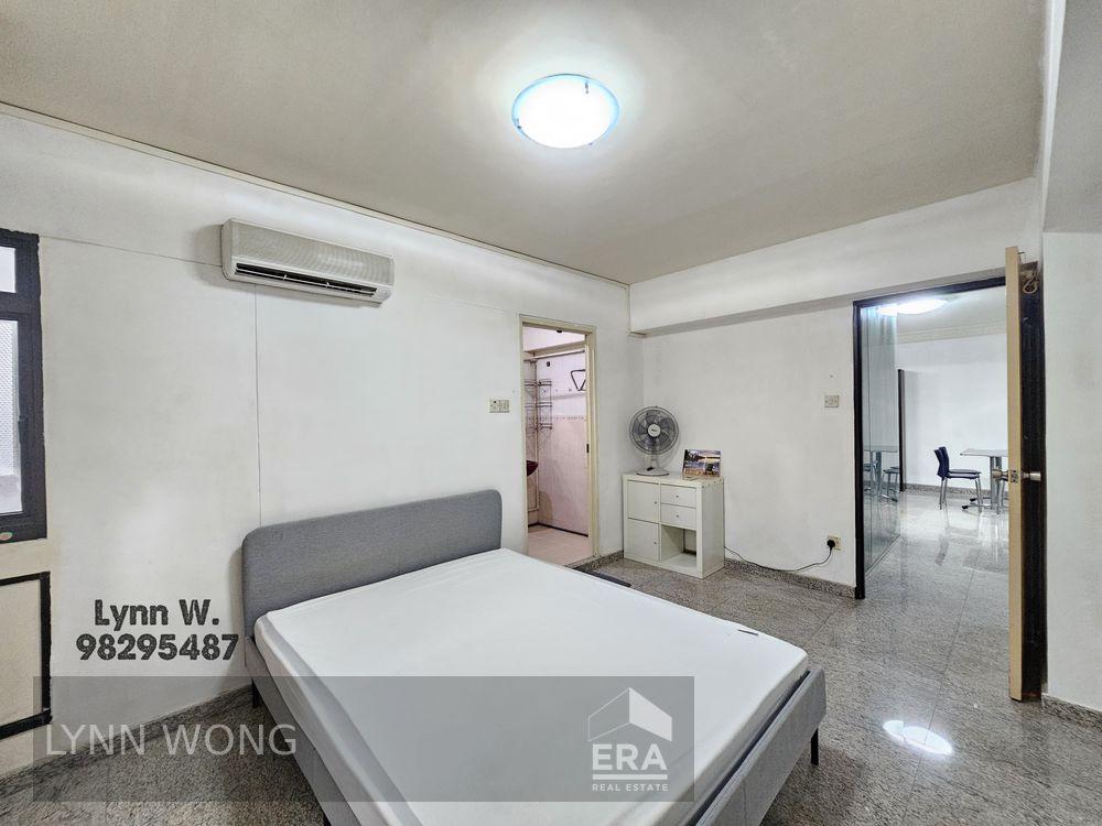 HDB - 3 room for Sale, Jurong West Street 65 659D Jurong West Street 65, SGD 720,000 | Leasehold