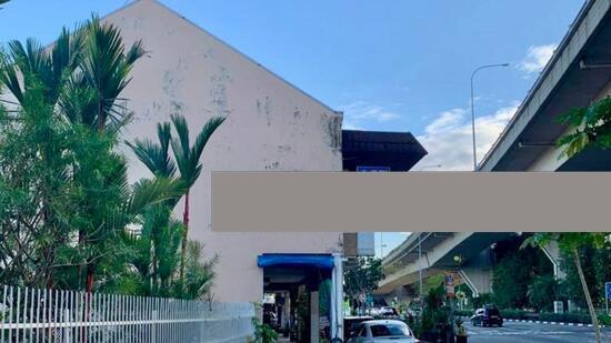 Prop-GPT: Terrace: D19  Terrace house at upper Serangoon Road good location with many amentiries nearby
