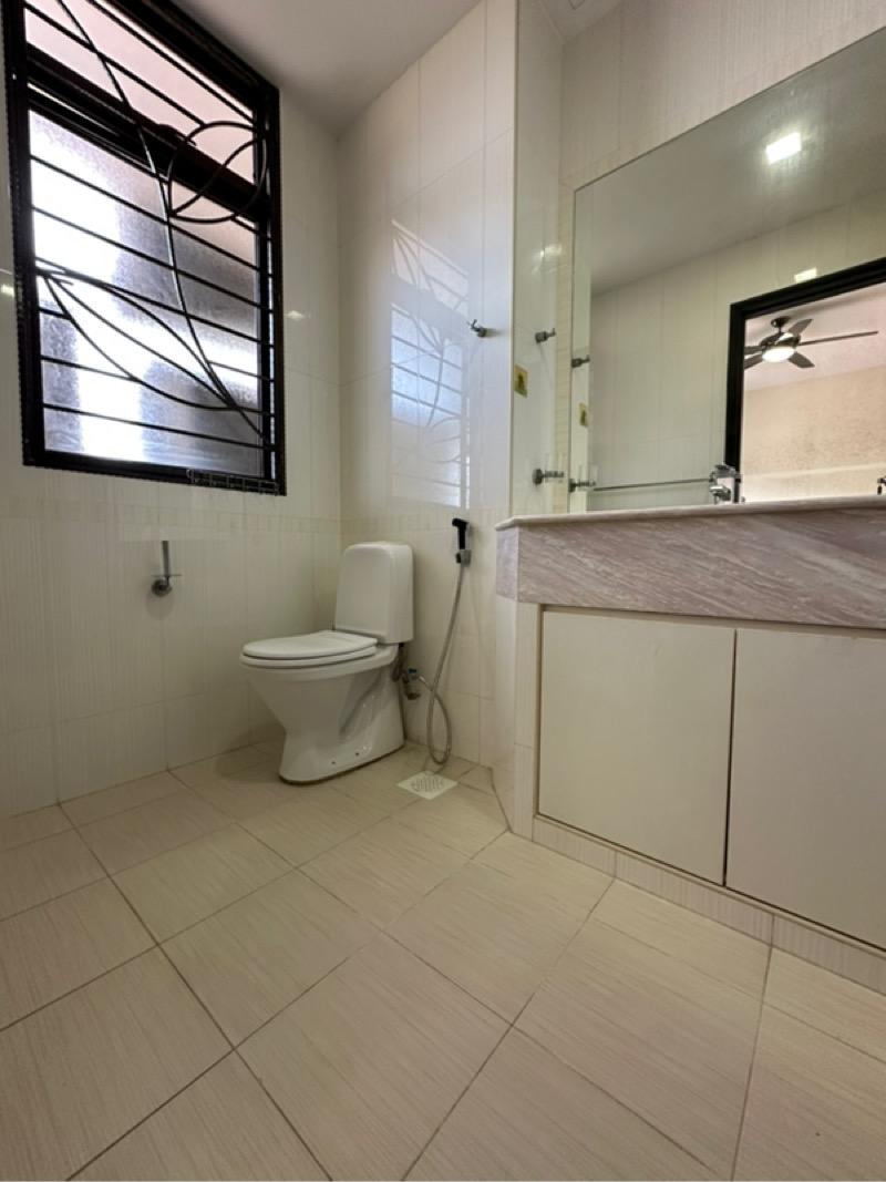 Terrace for Sale, THE RIVERINA Terraced House For Sale, $2,520,000, 6 Bed 4 Bath 2,917 sqft $1,560.00 psf, SGD 2,520,000 | 99-year Leasehold
