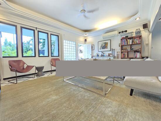 Prop-GPT: Bungalow: D10  Holland Road Bungalow House