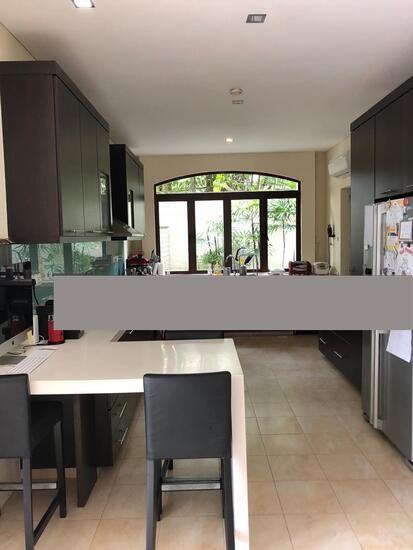 Holland Grove Drive Renovated Semi Detached Semi-Detached House For Sale, $13,000,000, 6 Bed 5 Bath 4,100 sqft $3,196.00 psf