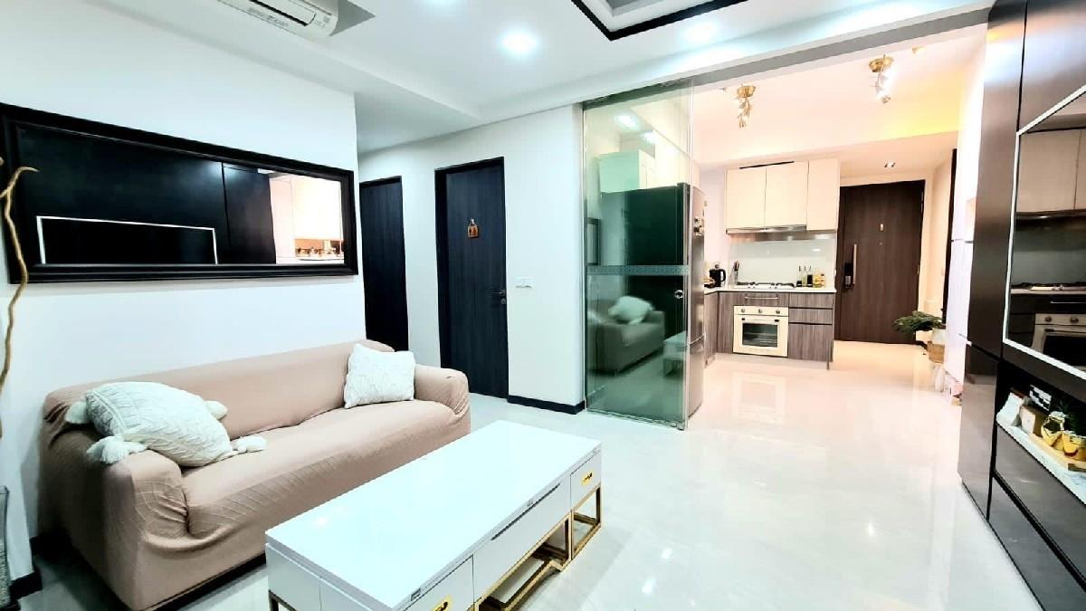 Condominium for Sale, Gem Residences Condominium For Sale, $1,800,888, 3 Bed 2 Bath 936 sqft $1,924.00 psf, SGD 1,800,888 | 99-year Leasehold