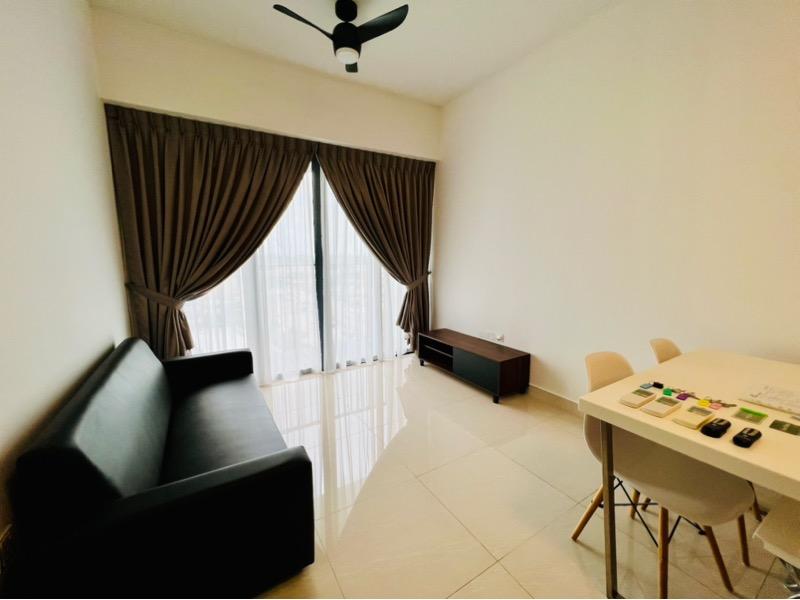 Condominium for Sale, Coco Palms Condominium For Sale, $1,290,000, 2 Bed 2 Bath 753 sqft $1,713.00 psf, SGD 1,290,000 | 99-year Leasehold