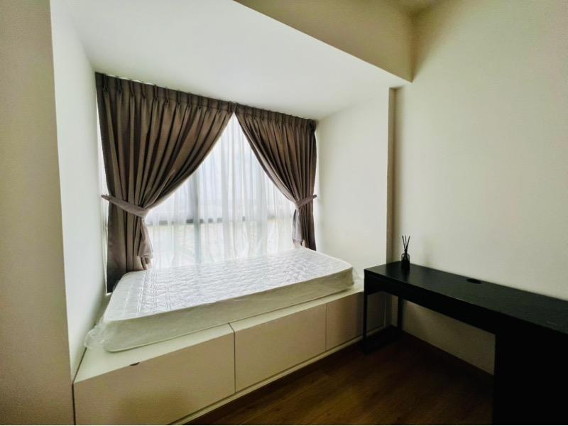 Condominium for Sale, Coco Palms Condominium For Sale, $1,290,000, 2 Bed 2 Bath 753 sqft $1,713.00 psf, SGD 1,290,000 | 99-year Leasehold