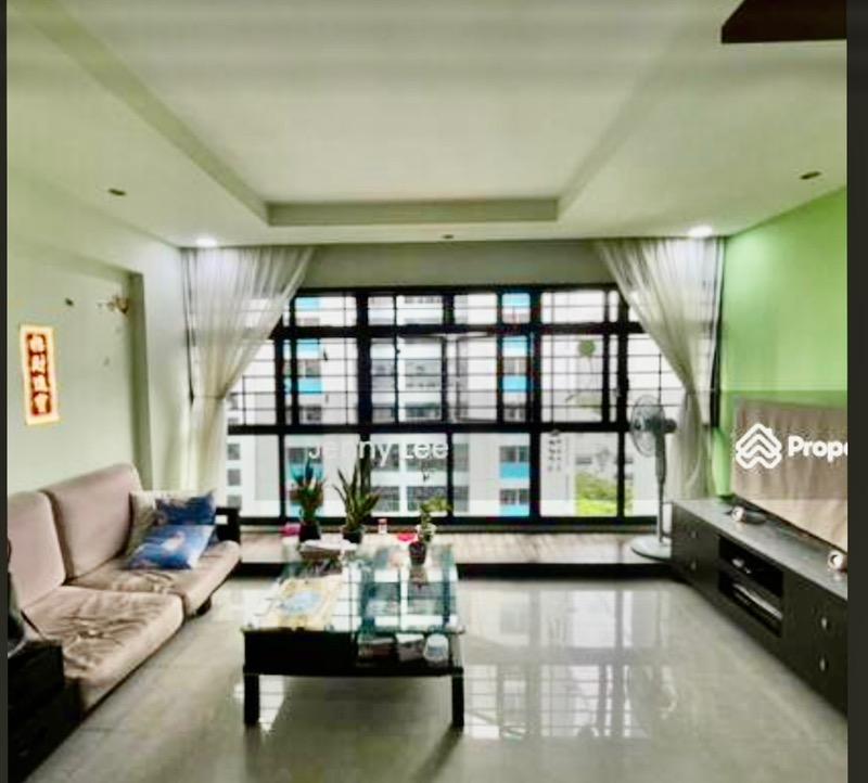 HDB Apartment for Sale, 404A Fernvale Lane HDB Apartment For Sale, $650,000, 3 Bed 2 Bath 1,216 sqft $535.00 psf, SGD 650,000 | 99-year Leasehold