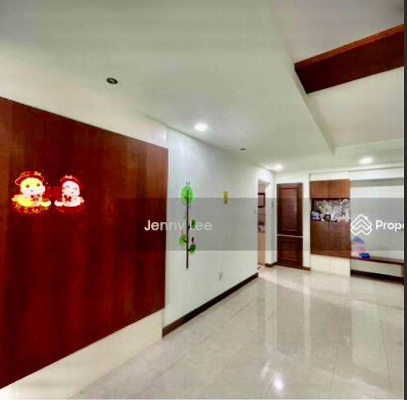 HDB Apartment for Sale, 404A Fernvale Lane HDB Apartment For Sale, $650,000, 3 Bed 2 Bath 1,216 sqft $535.00 psf, SGD 650,000 | 99-year Leasehold