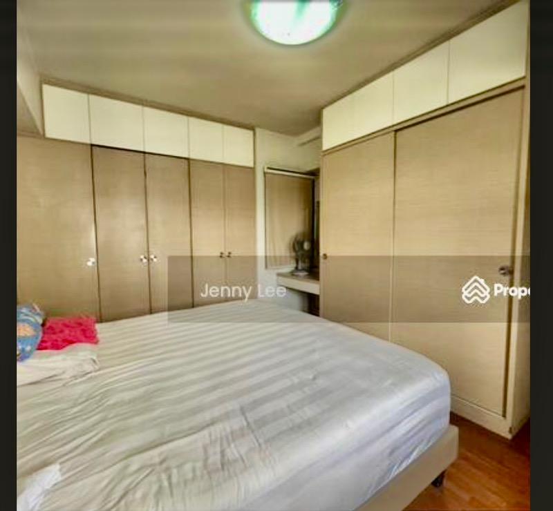 HDB Apartment for Sale, 404A Fernvale Lane HDB Apartment For Sale, $650,000, 3 Bed 2 Bath 1,216 sqft $535.00 psf, SGD 650,000 | 99-year Leasehold