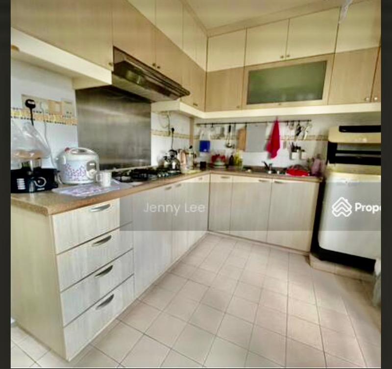 HDB Apartment for Sale, 404A Fernvale Lane HDB Apartment For Sale, $650,000, 3 Bed 2 Bath 1,216 sqft $535.00 psf, SGD 650,000 | 99-year Leasehold