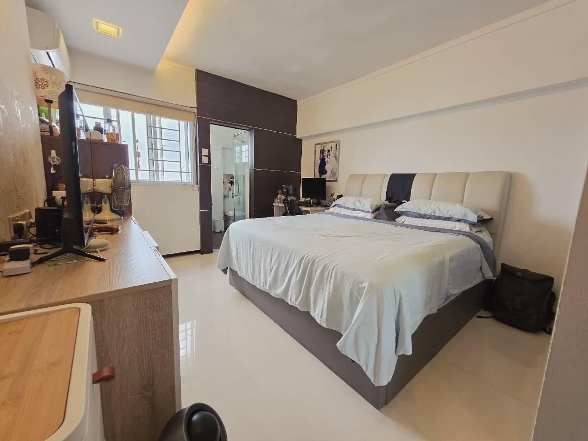 HDB Apartment for Sale, 111 Bukit Purmei Road HDB Apartment For Sale, $795,000, 3 Bed 2 Bath 1,119 sqft $710.00 psf, SGD 795,000 | 99-year Leasehold