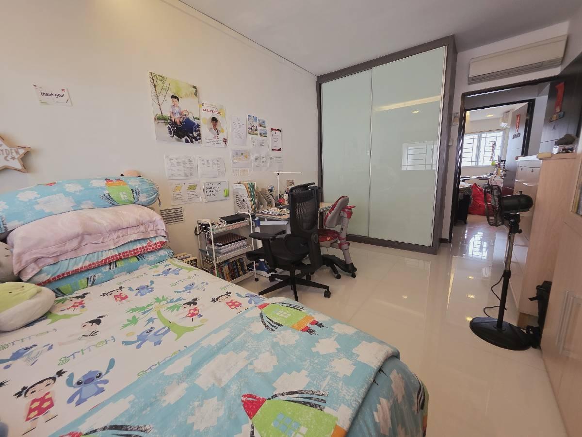 HDB Apartment for Sale, 111 Bukit Purmei Road HDB Apartment For Sale, $795,000, 3 Bed 2 Bath 1,119 sqft $710.00 psf, SGD 795,000 | 99-year Leasehold