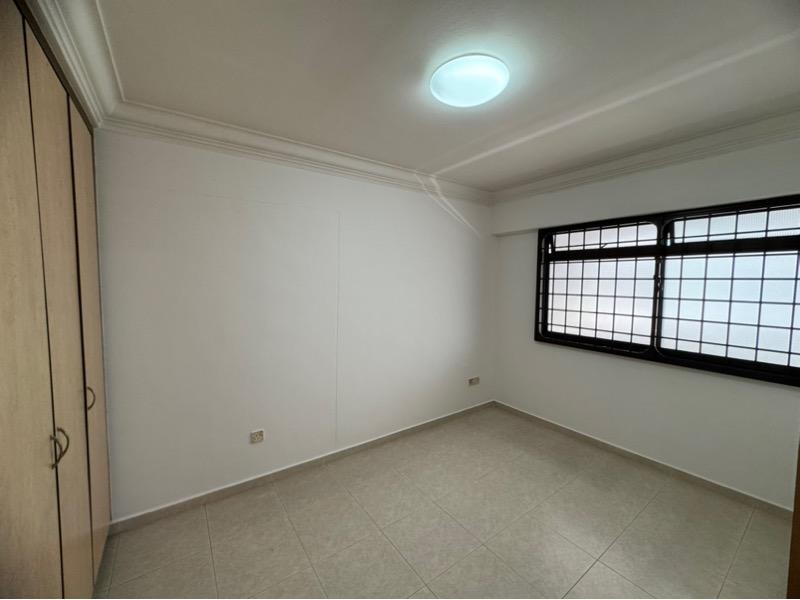 HDB Apartment for Sale, 296B Compassvale Crescent HDB Apartment For Sale, $600,000, 3 Bed 2 Bath 979 sqft $613.00 psf, SGD 600,000 | 99-year Leasehold