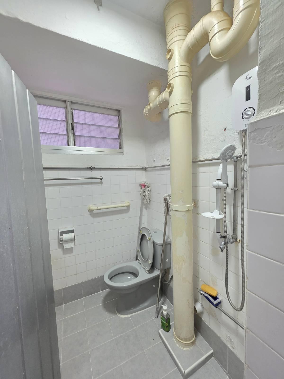 HDB Apartment for Sale: Ang Mo Kio, D20, 560343