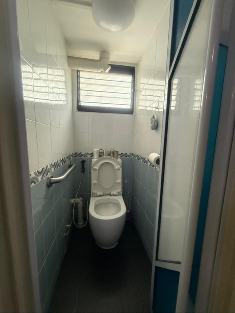 HDB Apartment for Sale, 2 Bedok South Avenue 1 HDB Apartment For Sale, $440,000, 2 Bed 1 Bath 699 sqft $629.00 psf, SGD 440,000 | 99-year Leasehold