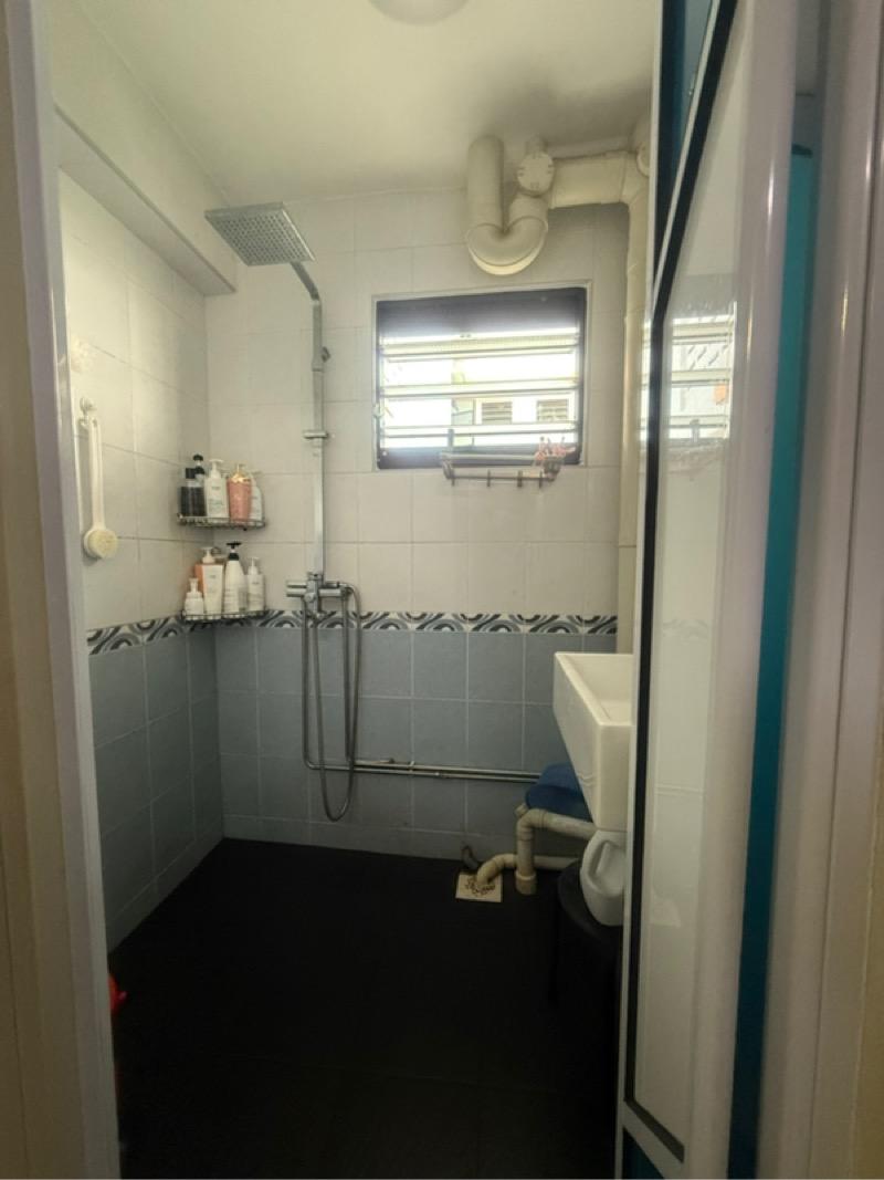 HDB Apartment for Sale, 2 Bedok South Avenue 1 HDB Apartment For Sale, $440,000, 2 Bed 1 Bath 699 sqft $629.00 psf, SGD 440,000 | 99-year Leasehold