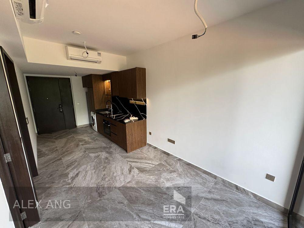 Condominium for Sale, Canberra Drive The Commodore, SGD 850,000 | Leasehold 99