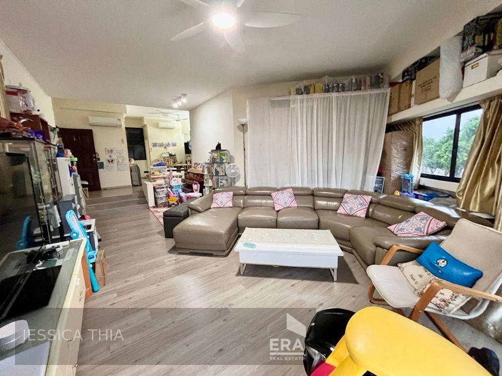 Prop-GPT: Condominium:   Siglap Road Mandarin Gardens For Sale