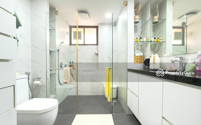 Terrace for Sale, D'Manor, SGD 2,990,000 | 99-year lease