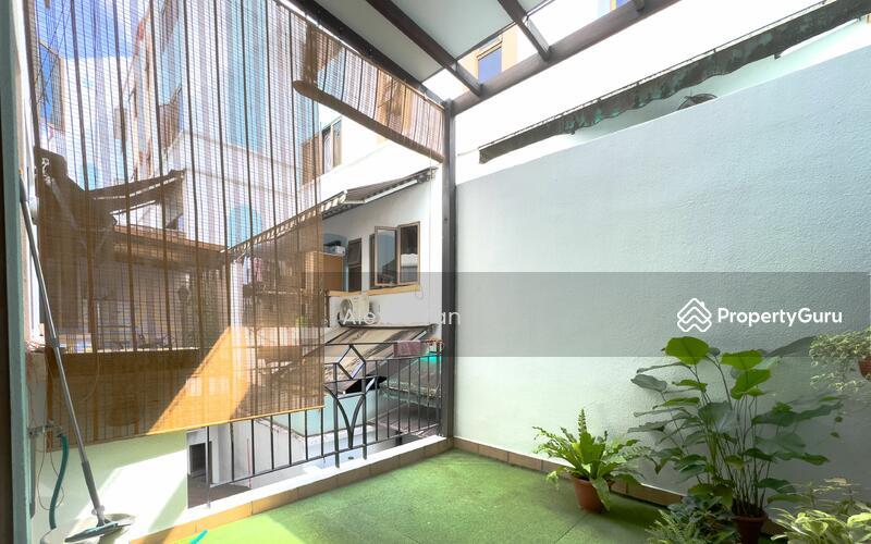 Terrace for Sale, D'Manor, SGD 2,990,000 | 99-year lease